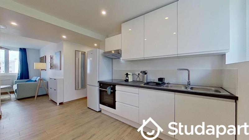 Chambre - 11 m² - 1 pièce