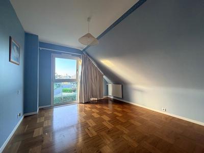 Maison - 121 m² - 5 pièces