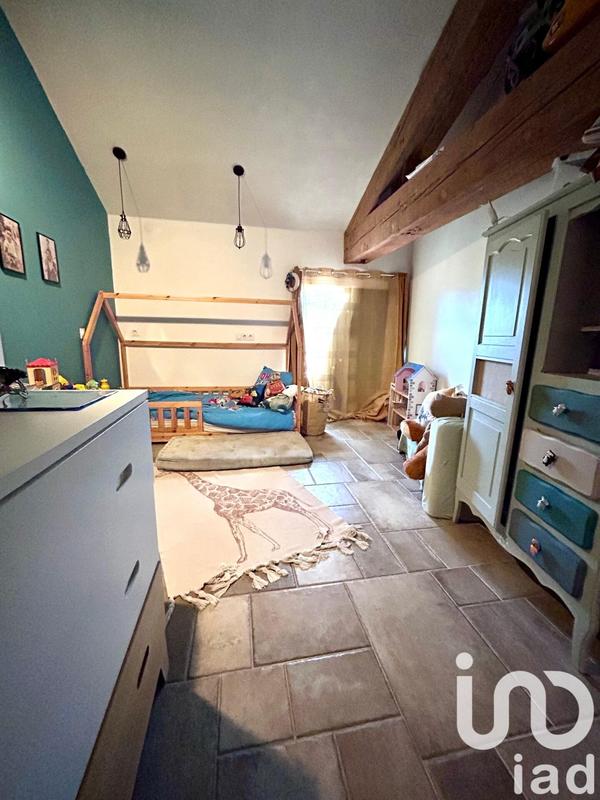 Maison - 200 m² - 5 pièces