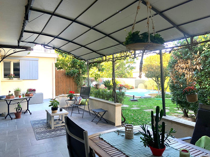 Maison - 175 m² - 9 pièces