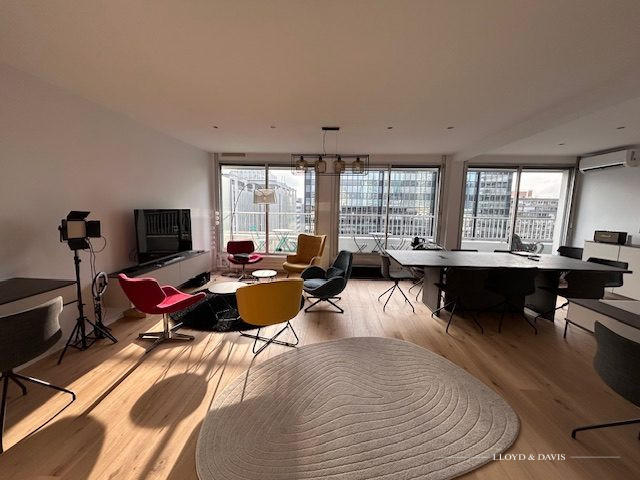 Appartement - 160 m² - 5 pièces