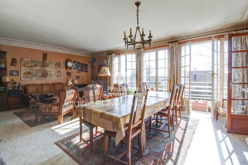 Maison - 196 m² - 7 pièces