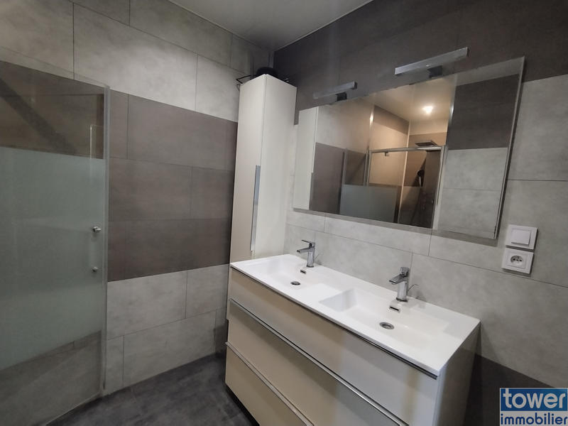 Maison - 92 m² - 5 pièces