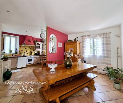 Bastide - 196 m² - 8 pièces
