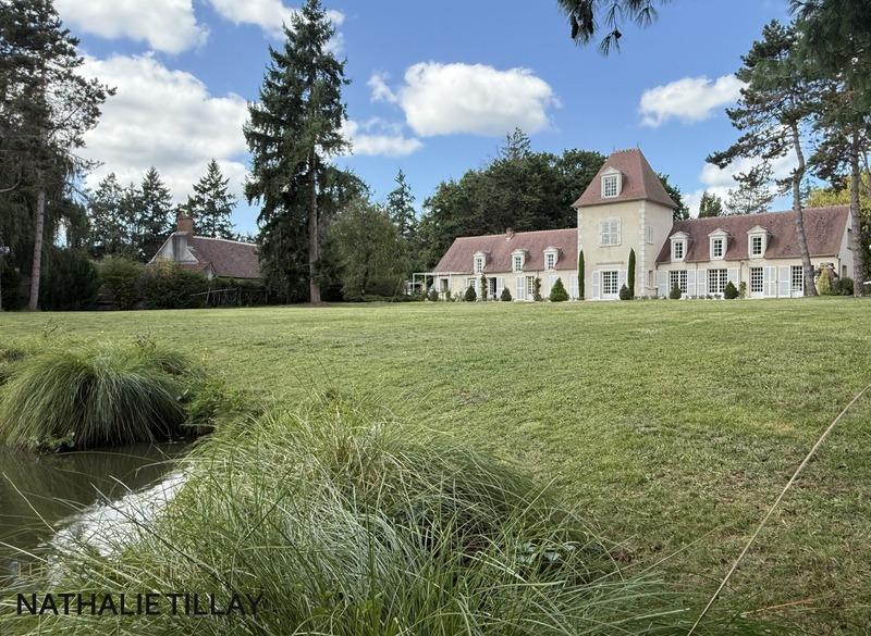 Maison de maîtres - 365 m² - 12 pièces