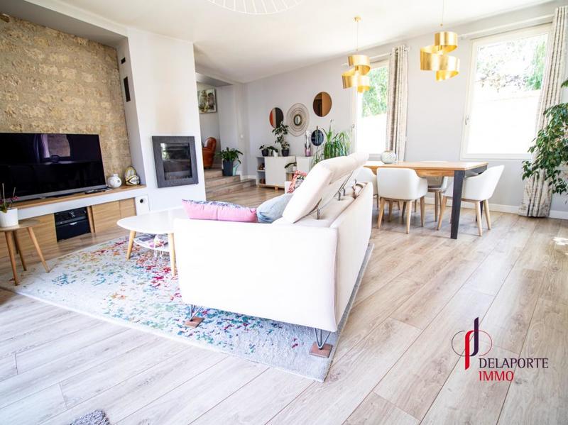 Maison - 172 m² - 8 pièces