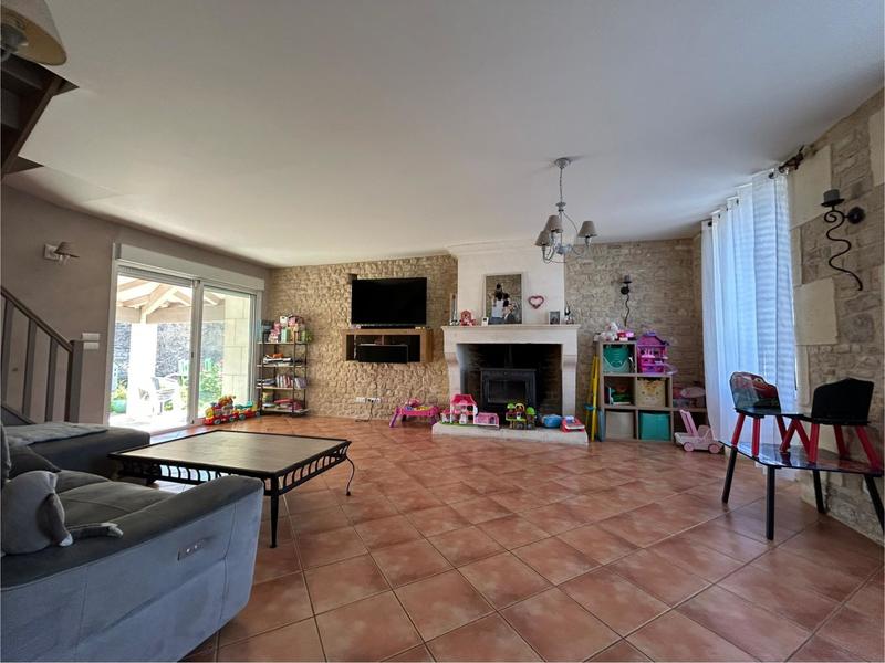 Maison - 142 m² - 5 pièces
