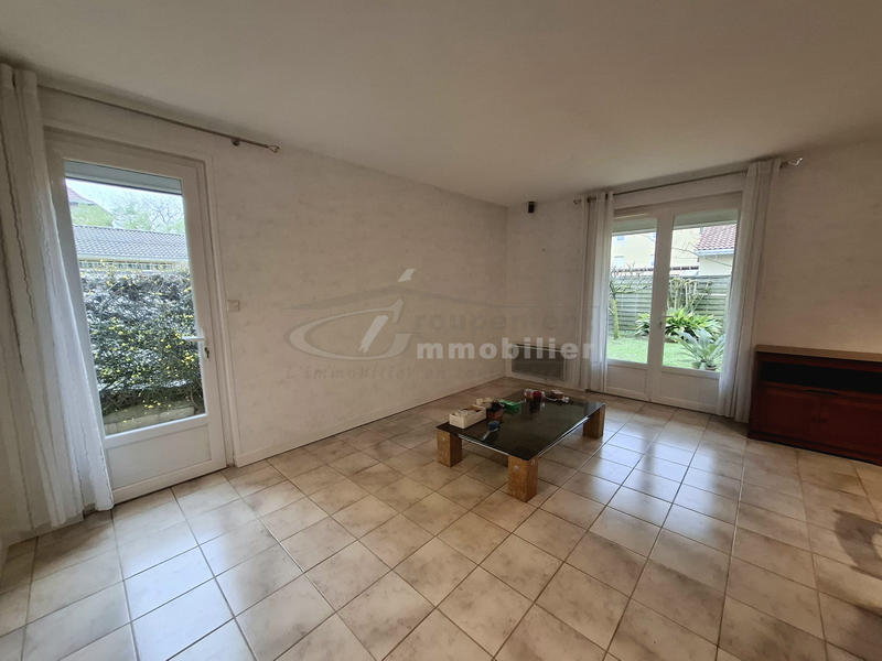 Maison - 102 m² - 4 pièces