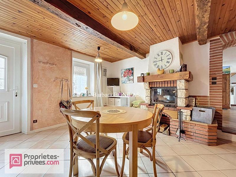 Maison - 230 m² - 7 pièces