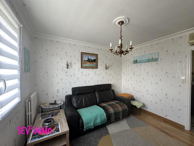 Maison - 97 m² - 5 pièces