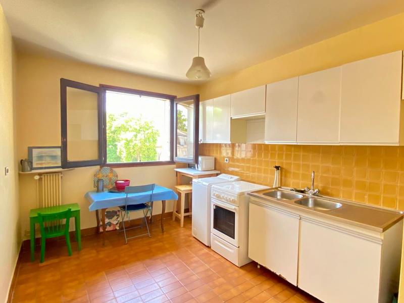 Appartement - 96 m² - 5 pièces