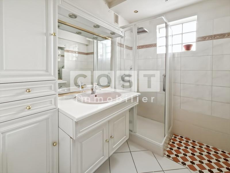 Appartement - 61 m² - 2 pièces