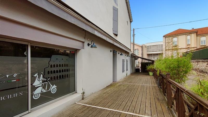 Immeuble - 597 m² - 10 pièces