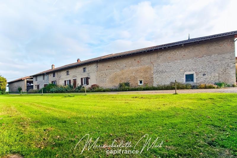 Propriété - 224 m² - 8 pièces