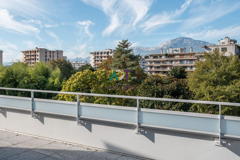 Appartement - 91 m² - 4 pièces