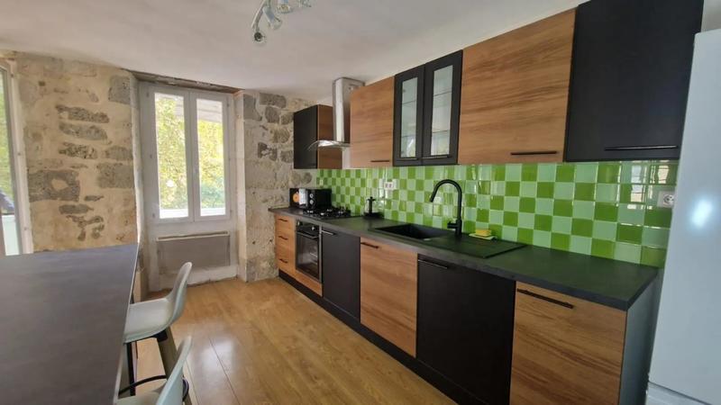 Maison de village - 180 m² - 7 pièces