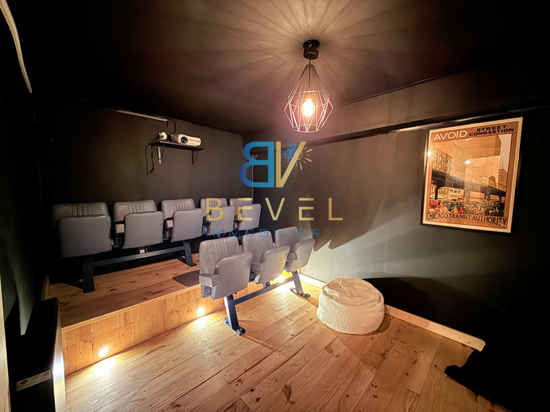 Châlet - 182 m² - 7 pièces