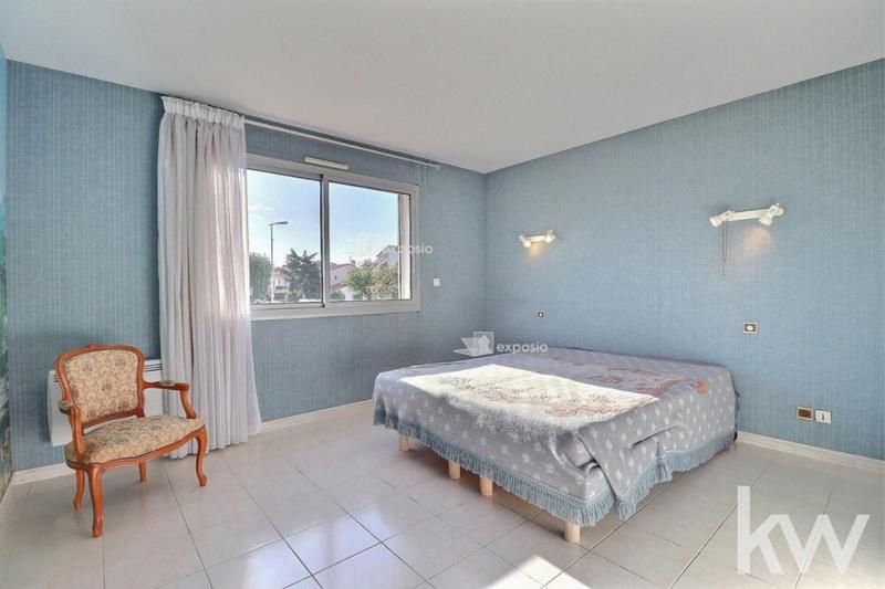 Maison - 185 m² - 6 pièces