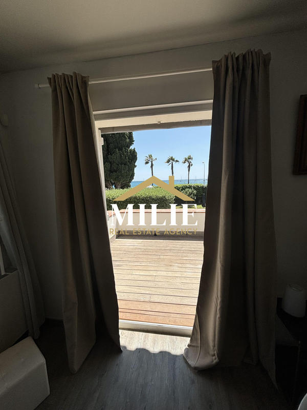 Villa - 350 m² - 8 pièces