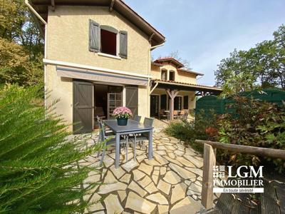 Maison - 193 m² - 7 pièces