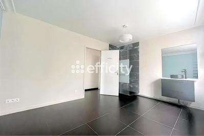 Immeuble - 277 m² - 14 pièces