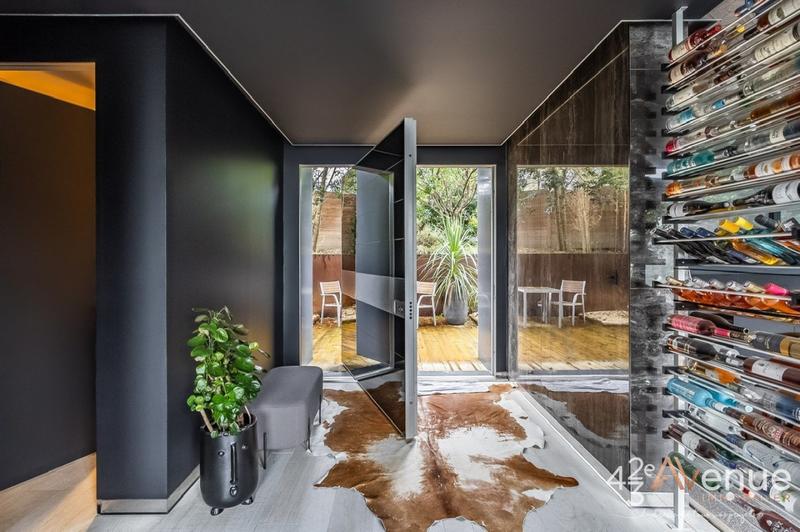 Maison - 250 m² - 8 pièces