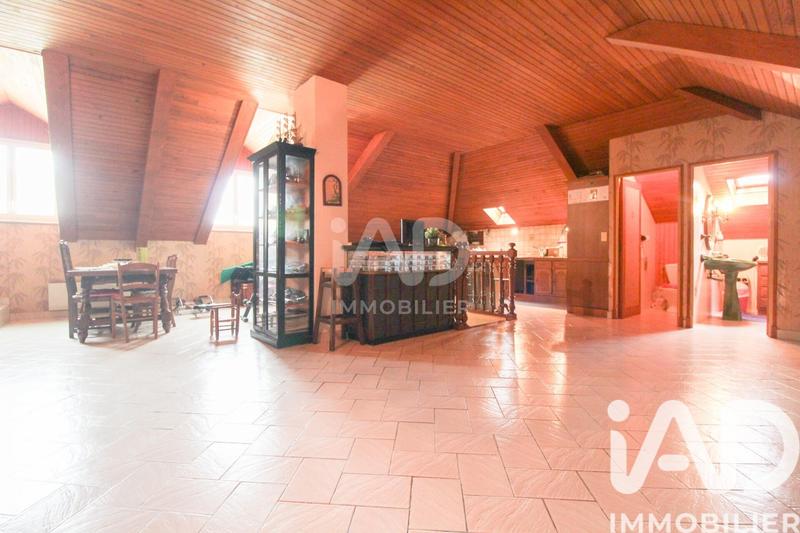 Maison - 275 m² - 6 pièces