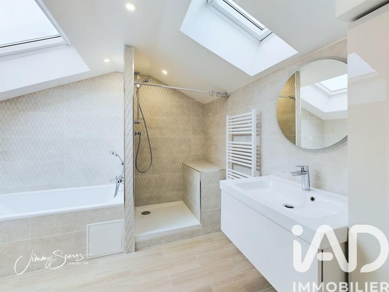 Maison - 170 m² - 6 pièces