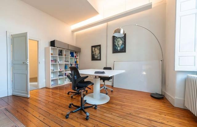 Appartement - 177 m² - 5 pièces