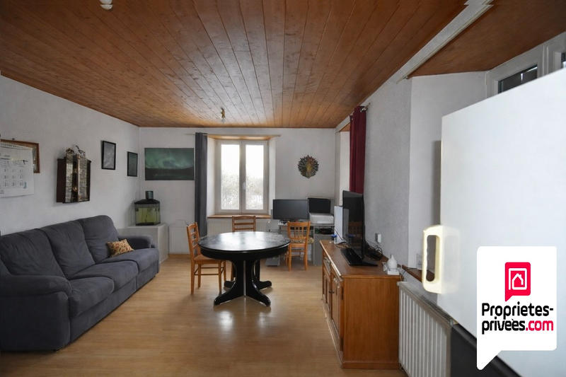 Corps de ferme - 245 m² - 9 pièces