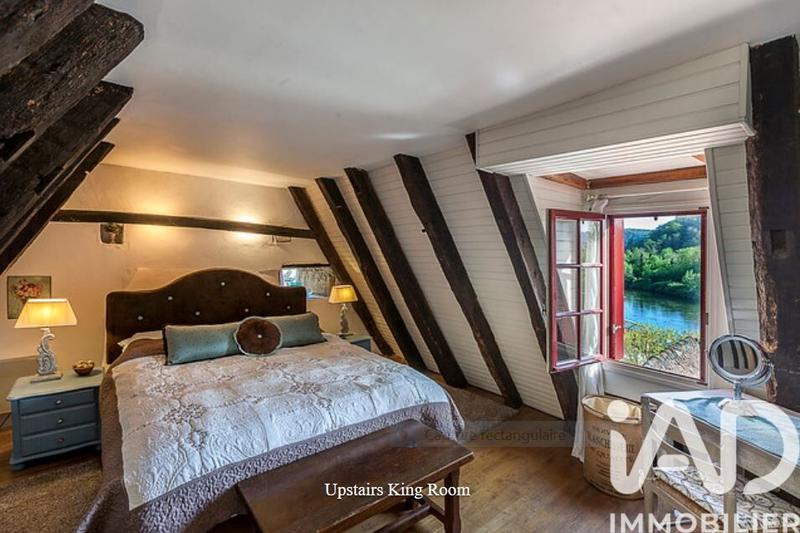 Maison - 140 m² - 5 pièces