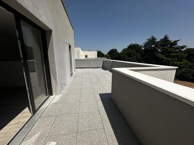 Appartement - 86 m² - 4 pièces