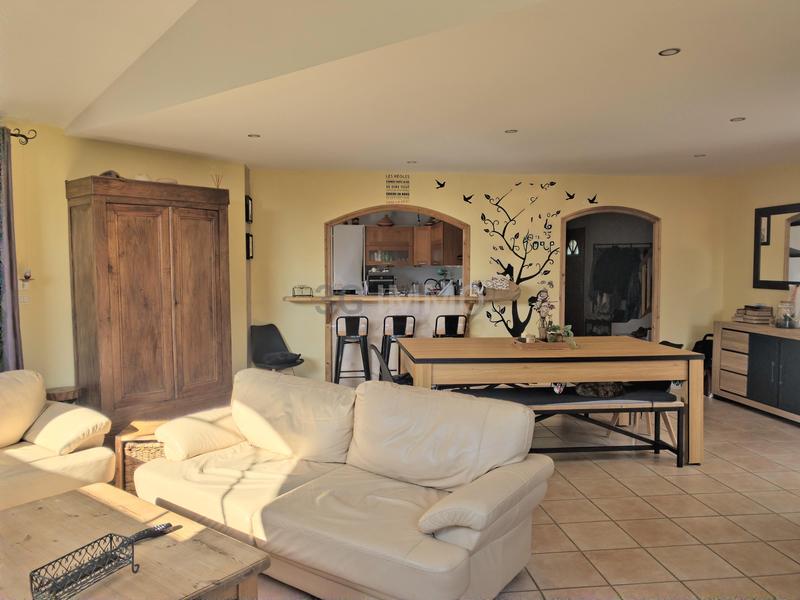 Maison contemporaine - 204 m² - 9 pièces