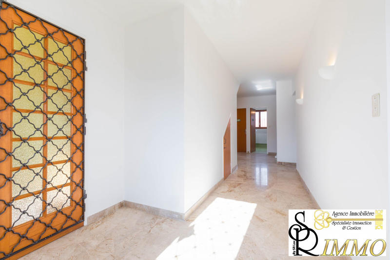 Appartement - 122 m² - 4 pièces