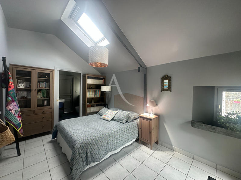 Maison - 144 m² - 8 pièces