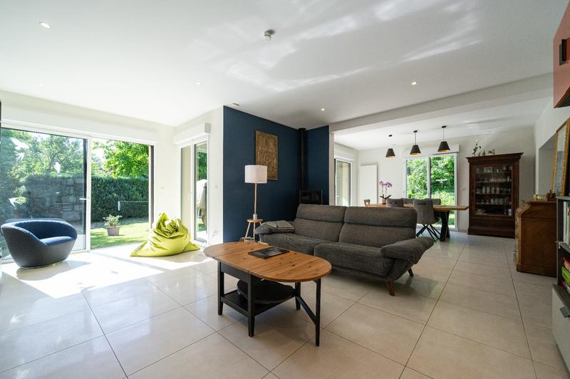 Maison - 180 m² - 7 pièces