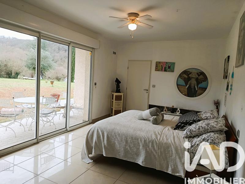 Maison de maîtres - 294 m² - 6 pièces