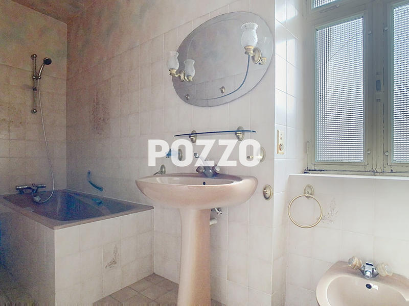 Maison - 123 m² - 7 pièces