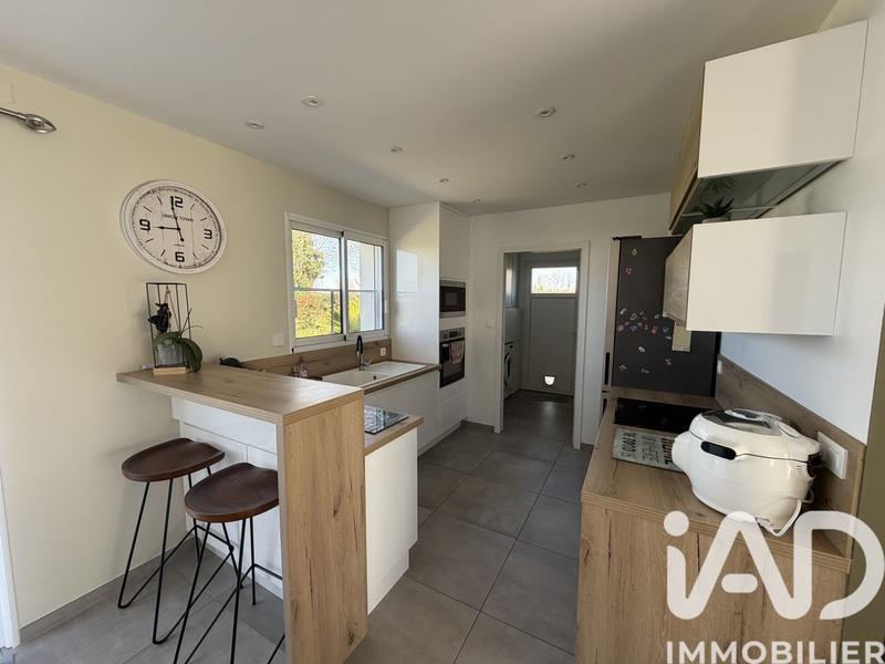 Maison - 95 m² - 5 pièces