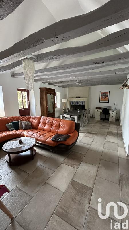 Maison - 325 m² - 12 pièces