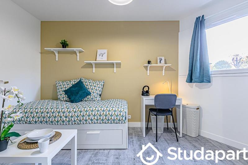 Chambre - 10 m² - 1 pièce