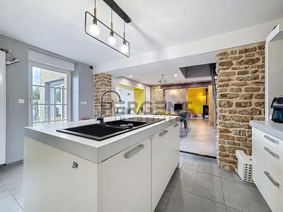 Maison - 190 m² - 6 pièces