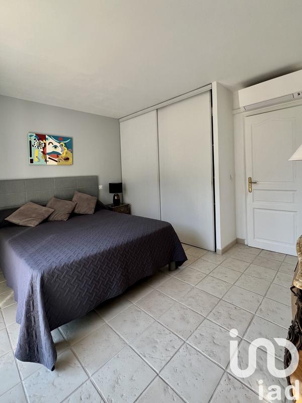 Maison - 270 m² - 8 pièces