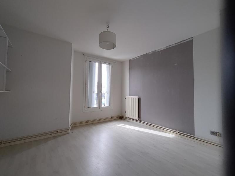 Maison - 99 m² - 5 pièces