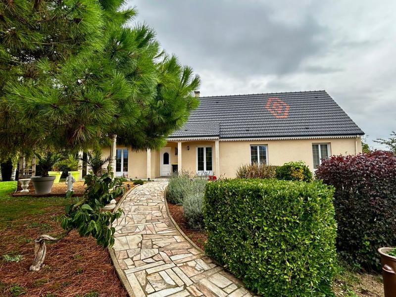 Maison - 206 m² - 7 pièces