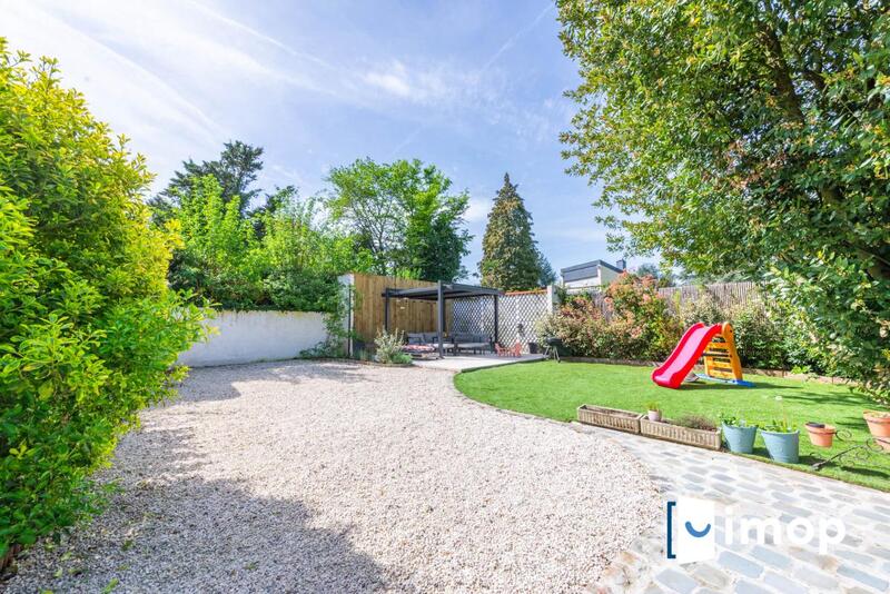 Maison - 97 m² - 6 pièces