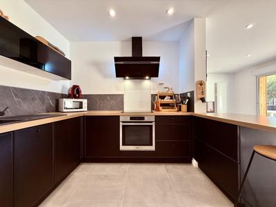 Maison - 161 m² - 6 pièces