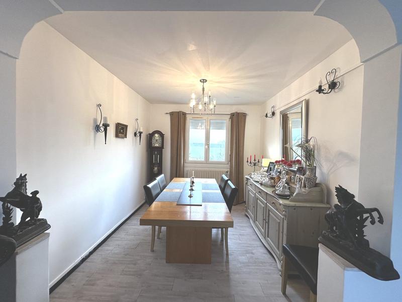 Maison - 100 m² - 6 pièces