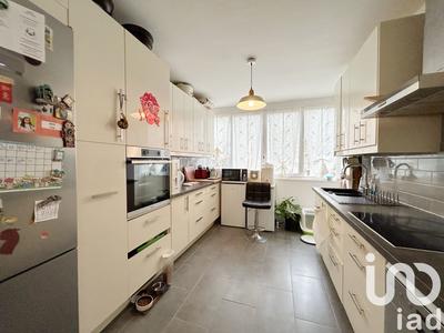 Appartement - 83 m² - 4 pièces