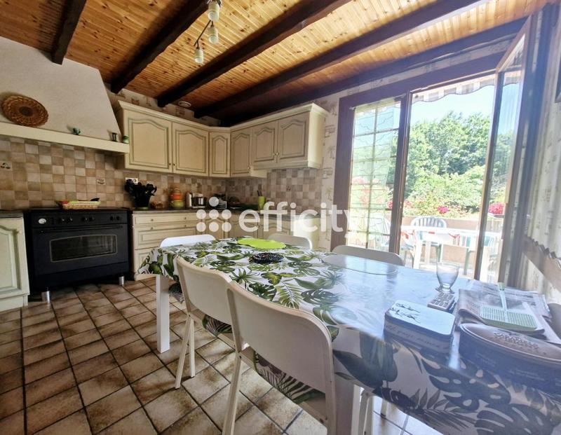 Maison - 111 m² - 5 pièces